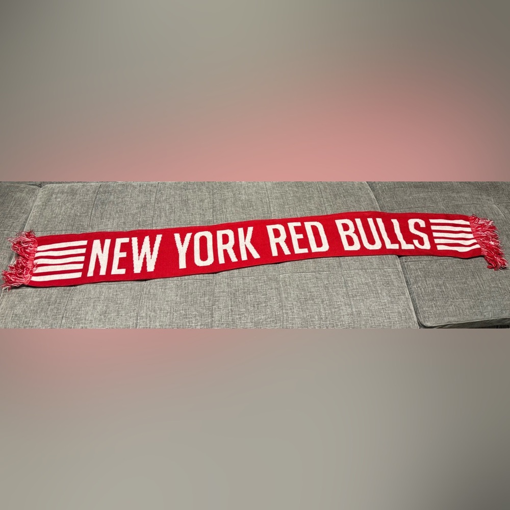 Red and White New York Red Bulls Scarf